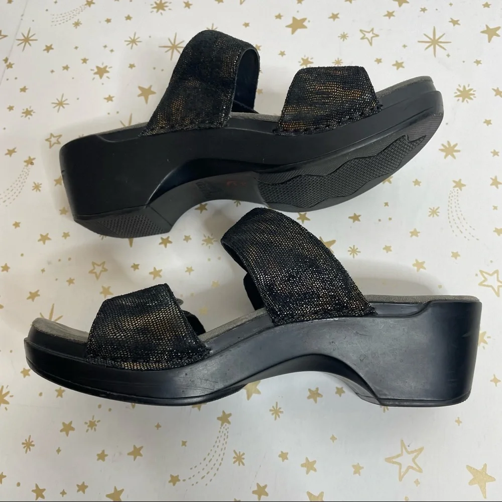 Dansko | Sophie Platform Buckle Sandal Metallic Python Black Size 41